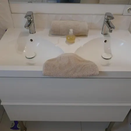Privatunterkunft Welc'home 2 2 Lits Double Et 1 Lit Simple Mezzanine Avec Sdb Et Wc Independante Privee Lagny